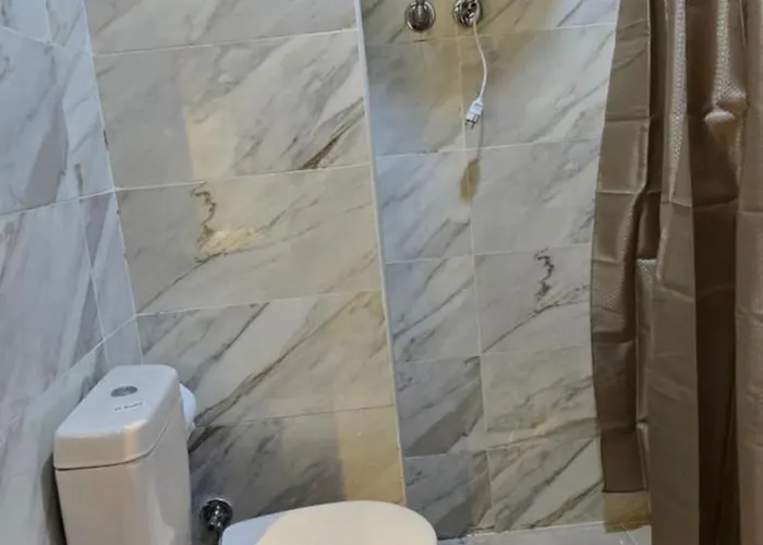 Tiba Golden Crystal Water شقة